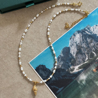 Sandbank Conch Beaded Necklace