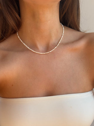 cute elegant dainty mother of pearl short necklace