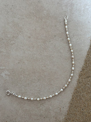 Nerina Ecru Pearl Beaded Bracelet